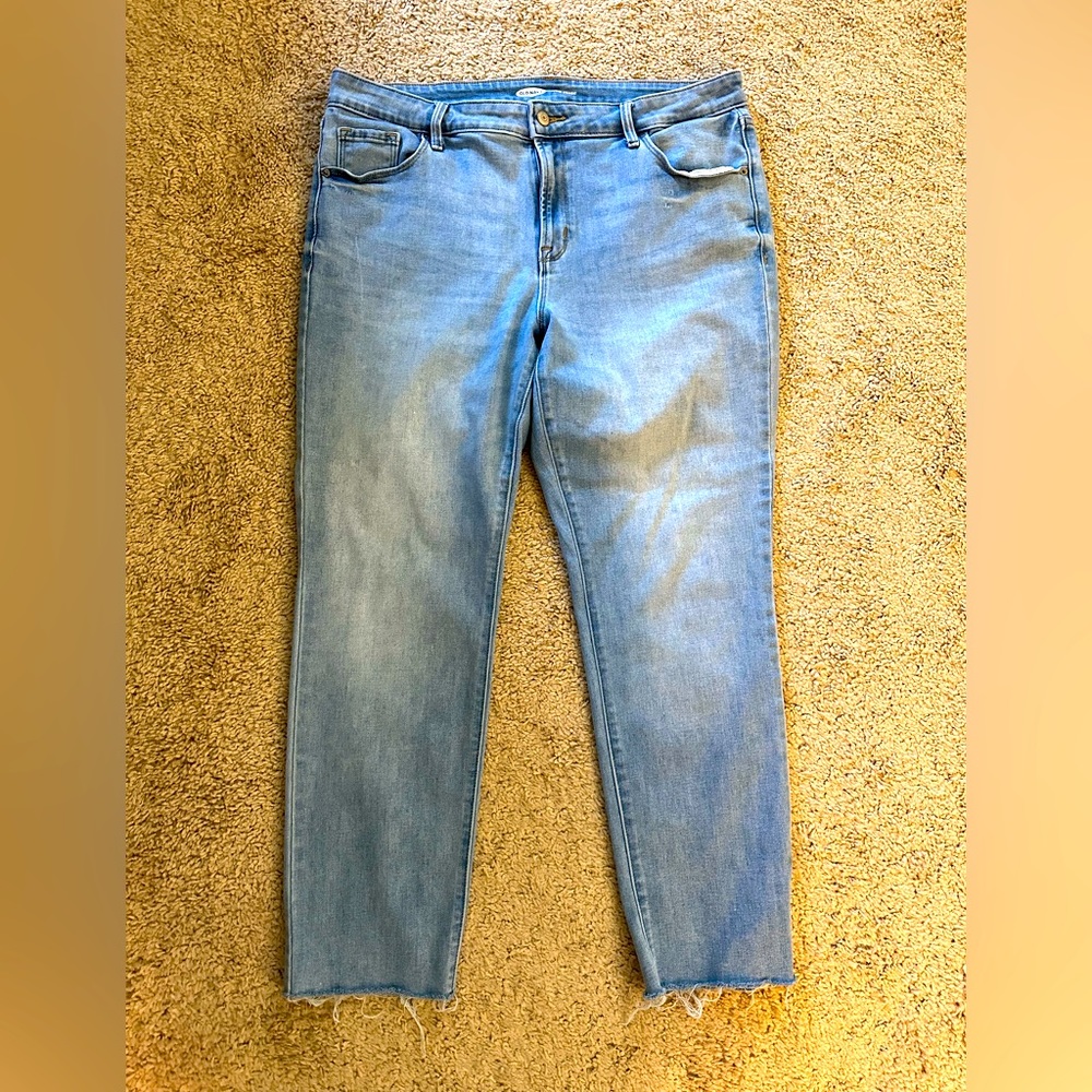 Old Navy light wash denim jeans